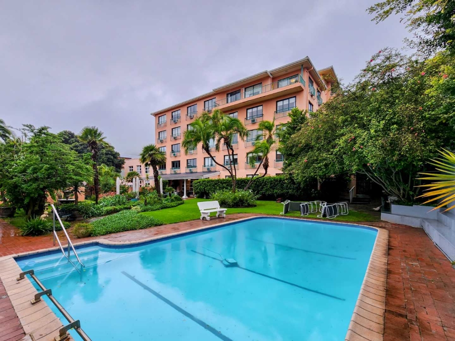 0 Bedroom Property for Sale in Sea Point Western Cape